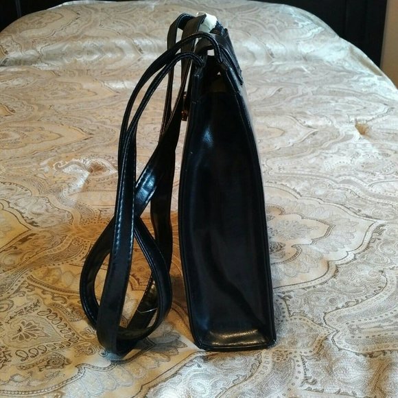 NEW Elegant Black Faux Leather Shoulder/Cross-Body Bag, Gold-tone Clasp - Picture 6 of 11